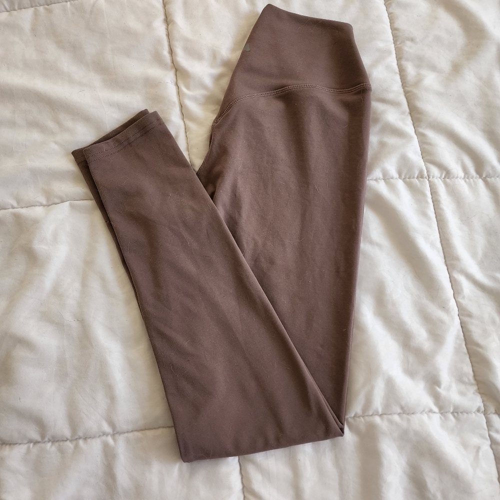 Balance Athletica Cloud Leggings in Taupe Size M